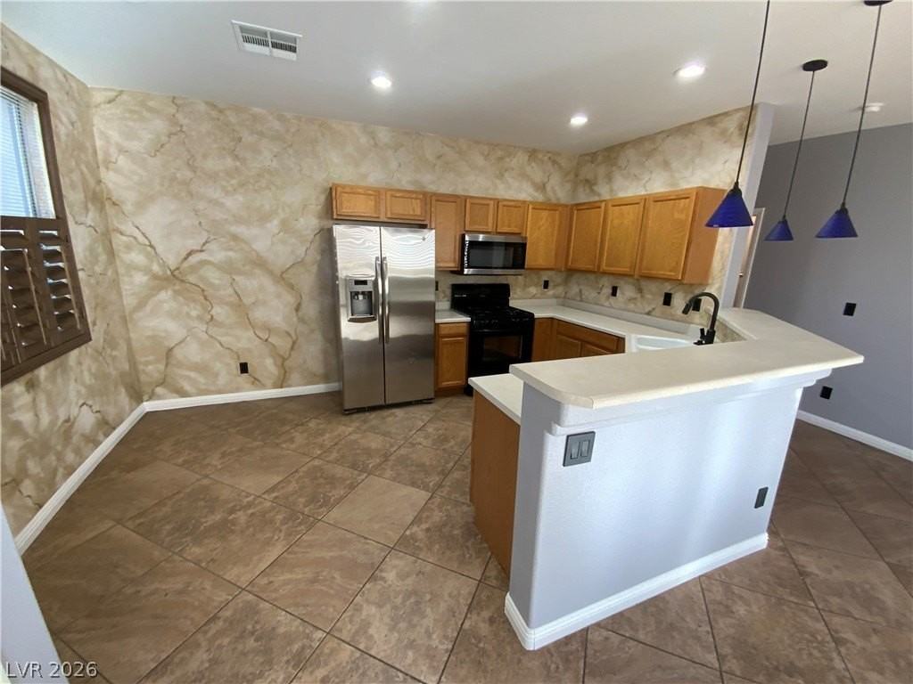 6321 Lorne Green Ave #102 - Photo 5 of 12