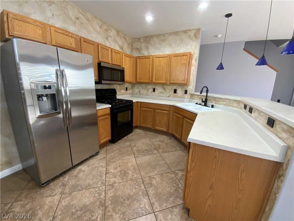6321 Lorne Green Ave #102 - Photo 6 of 12