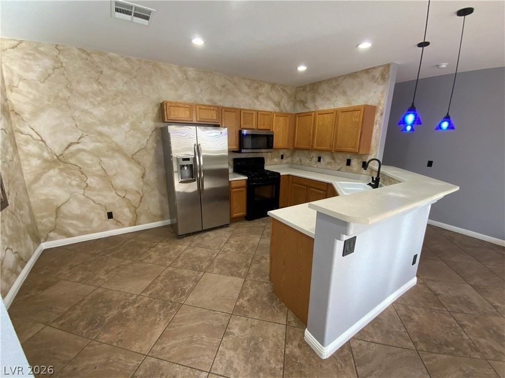 6321 Lorne Green Ave #102 - Photo 7 of 12