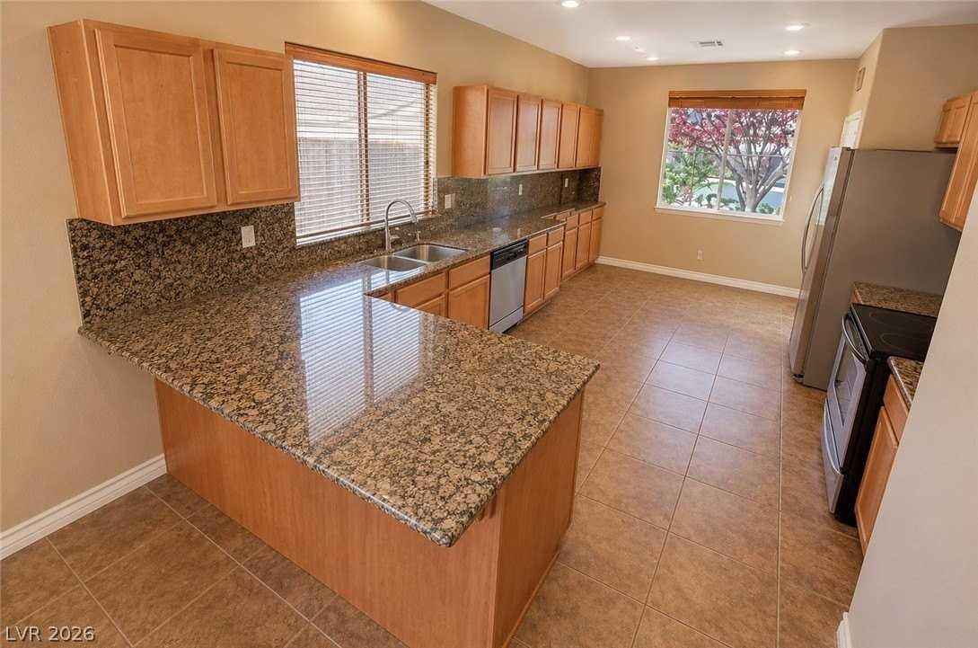 4881 Castello Way - Photo 6 of 22