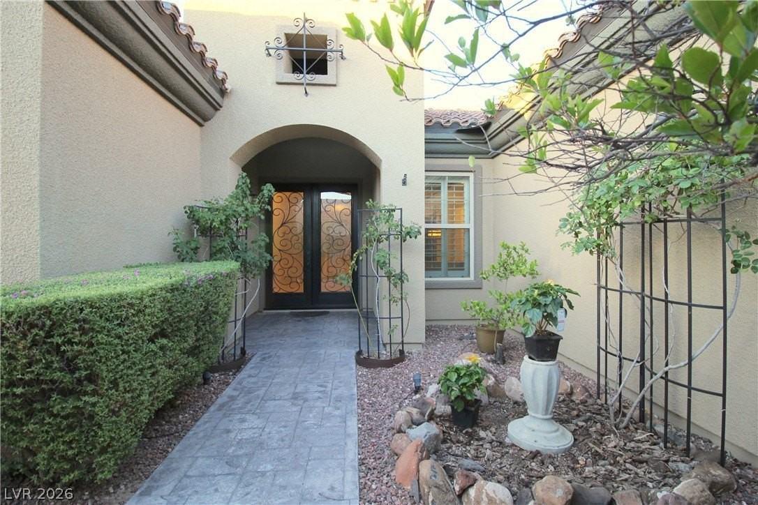 2812 Sisteron Ct - Photo 2 of 50
