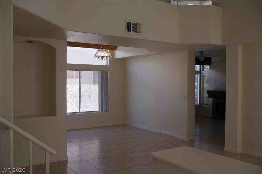 2312 Reddon Cir - Photo 3 of 21
