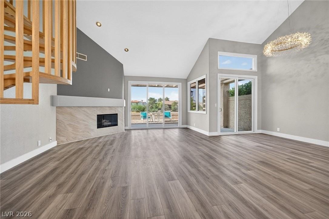 8185 Round Hills Cir - Photo 4 of 35