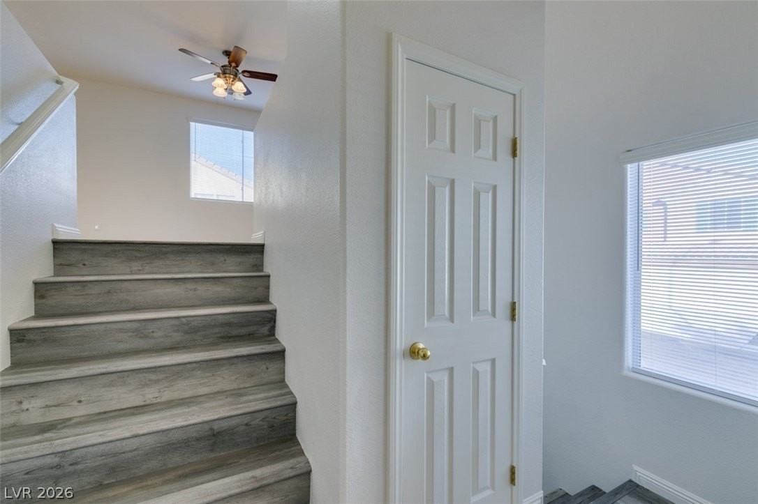 6898 Nickel Mine Ave - Photo 4 of 45