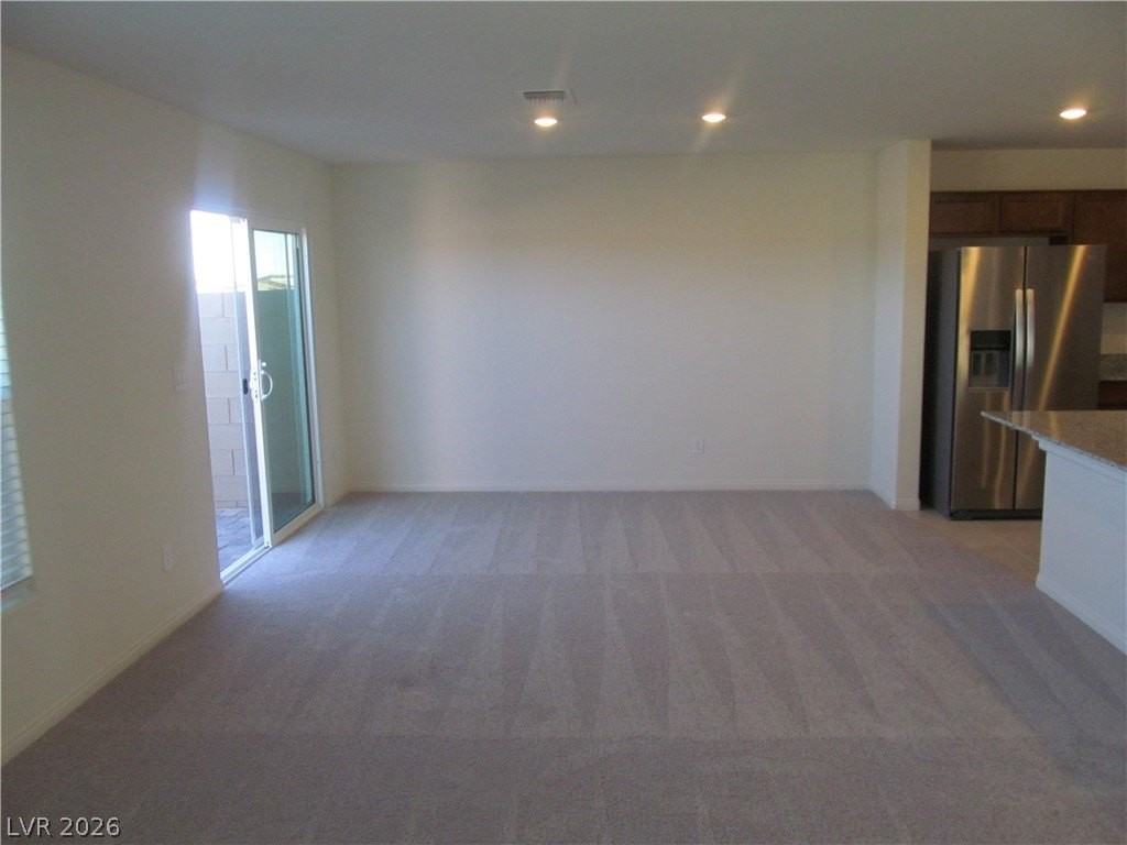8110 Oakwood Bend Ave - Photo 4 of 38