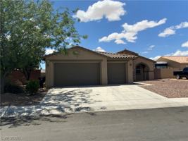 featured image of 5819 E Badlands Ln