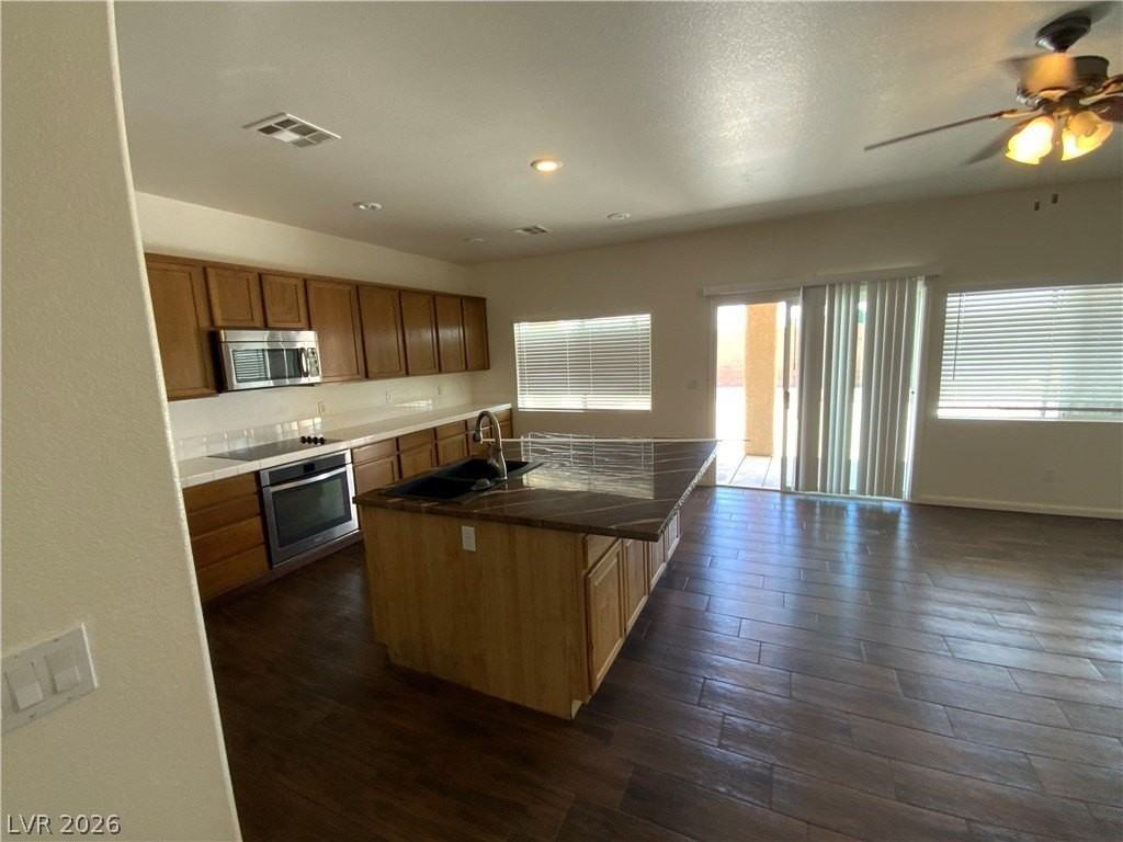 5819 E Badlands Ln - Photo 6 of 24