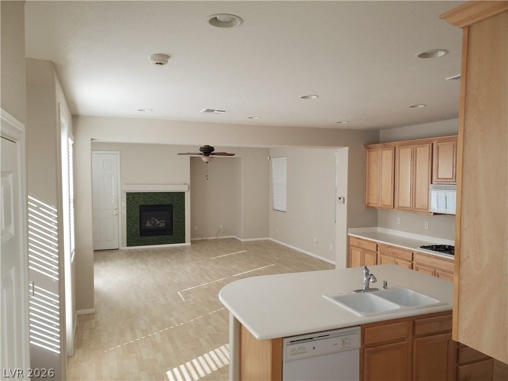 2353 Carnegie Hall St - Photo 5 of 16