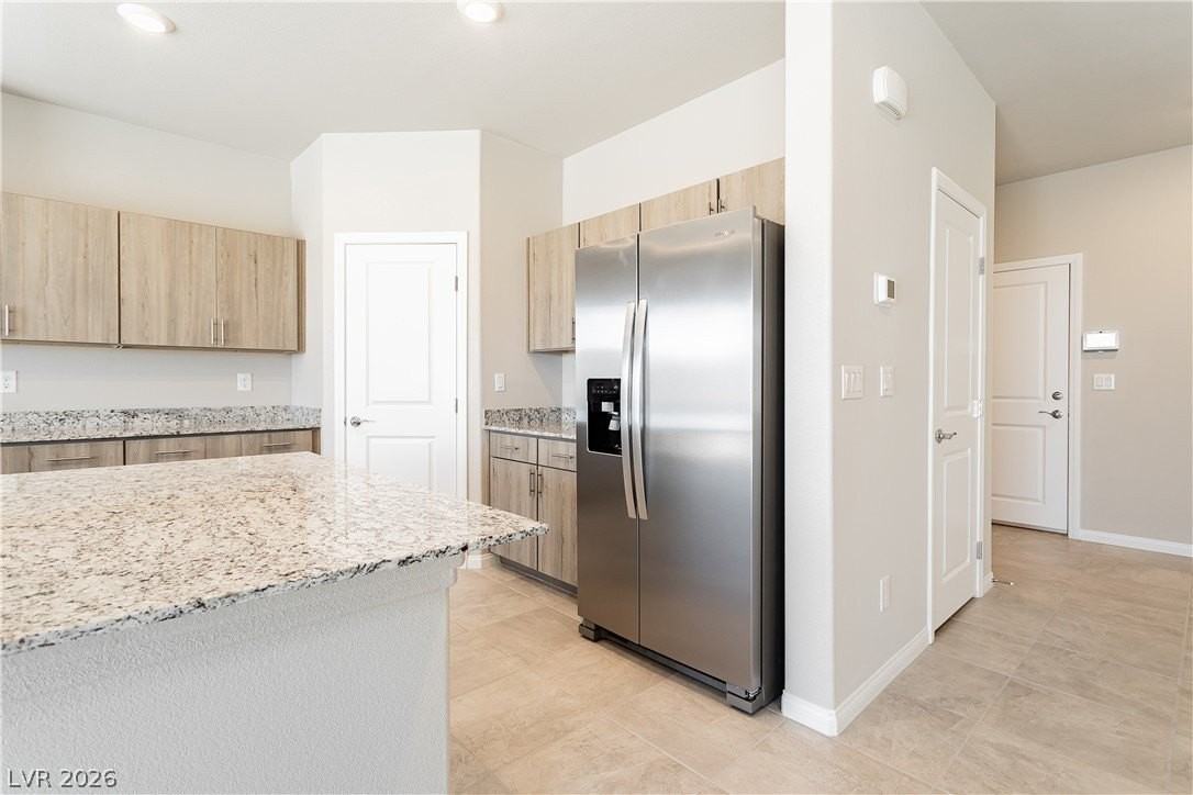 8976 Pacific Mist St - Photo 7 of 37