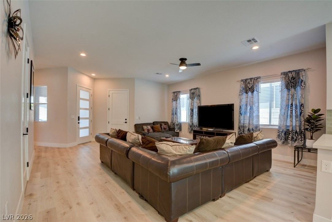 5534 Stormy Night Ct - Photo 5 of 44