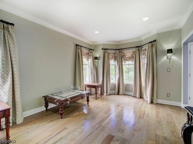 14 Hemingway Dr - Photo 6 of 41