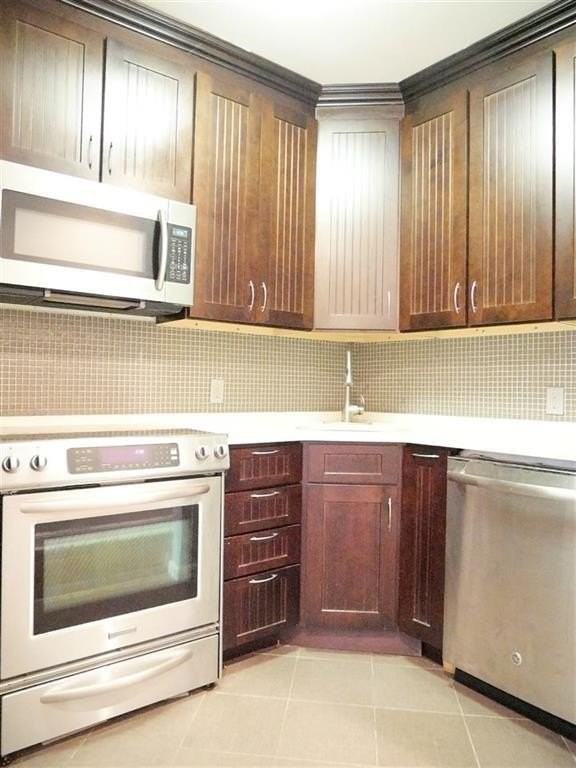 218 Madison St #2FS - Photo 3 of 10