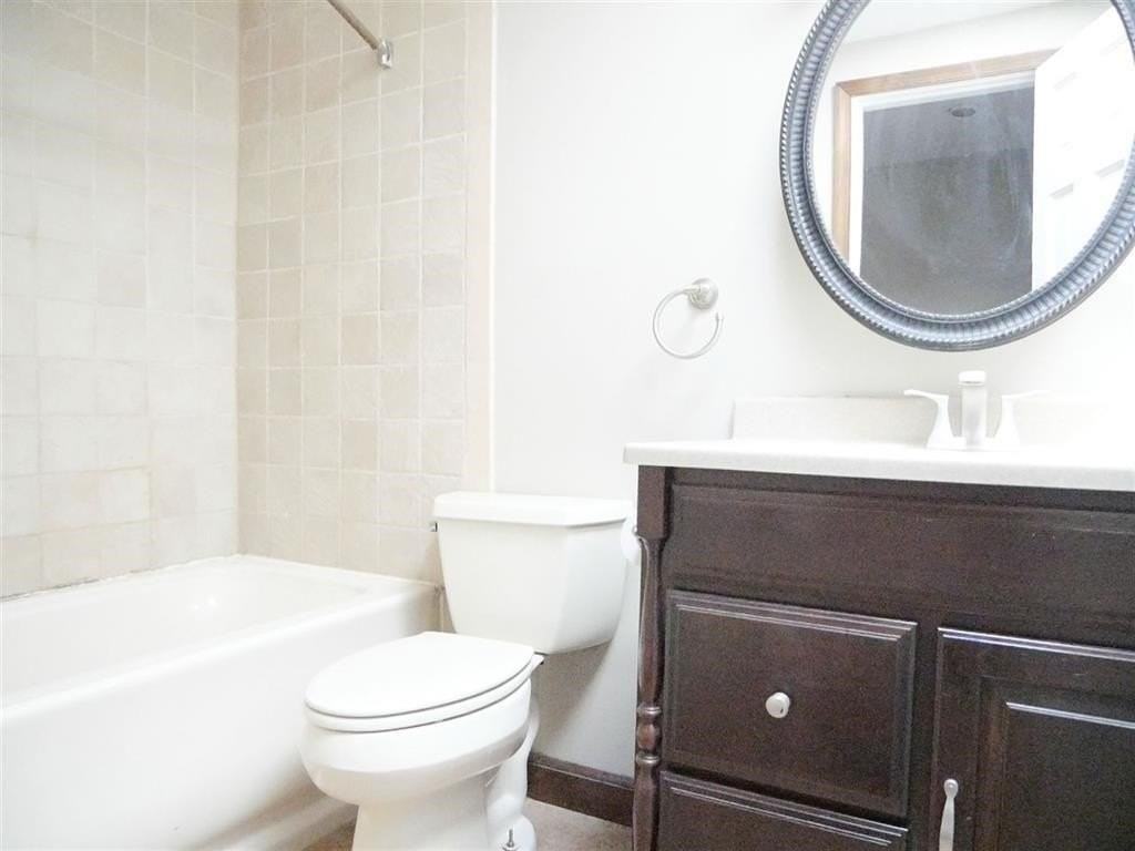 218 Madison St #2FS - Photo 6 of 10