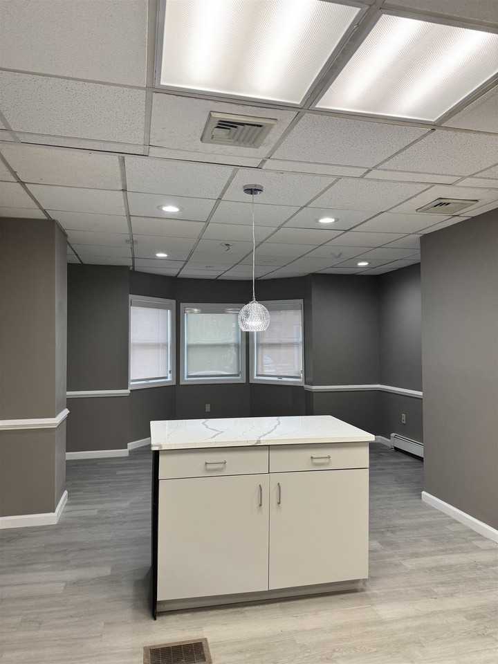 268 St Pauls Ave #1 - Photo 5 of 20