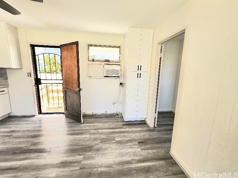3286 Winam Ave #A - Photo 4 of 9