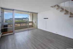 featured image of 555 University Ave #2004
