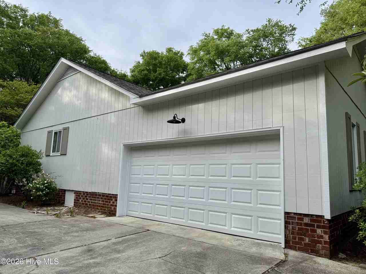 8413 Bald Eagle Ln - Photo 3 of 27
