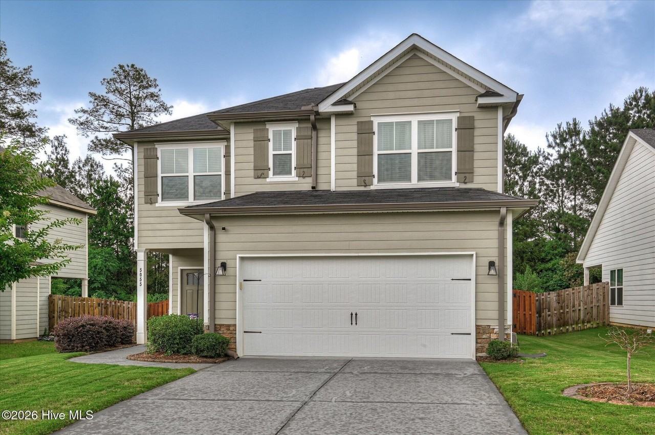 5055 Huntley Trl - Photo 3 of 42