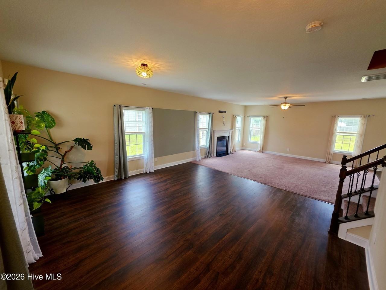 406 Tyrrell Trl - Photo 4 of 31