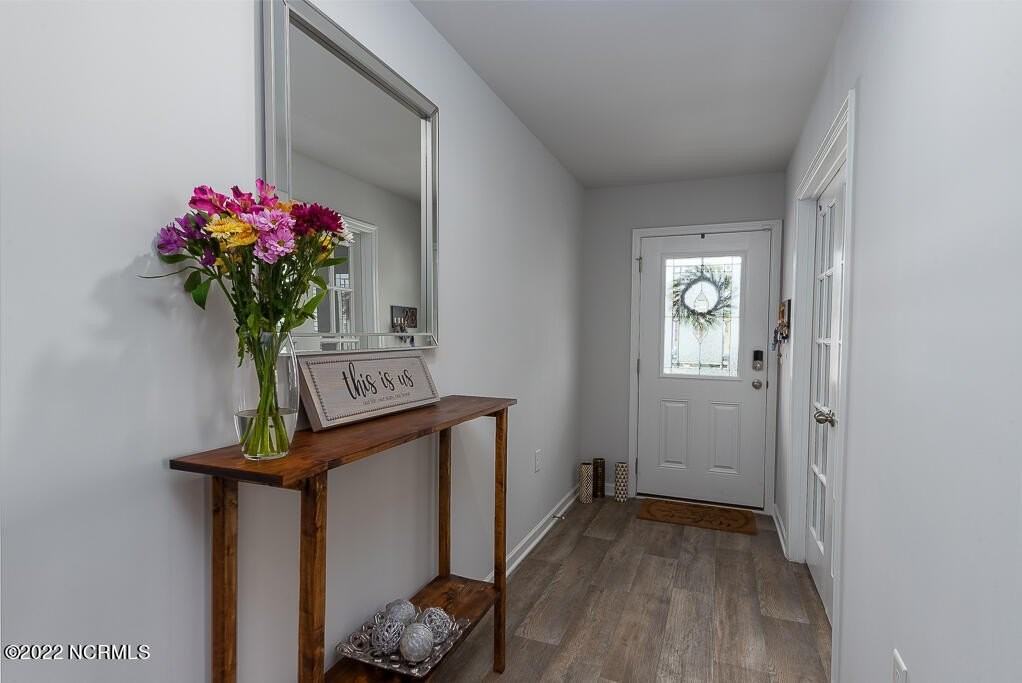 416 Isabelle St - Photo 2 of 16
