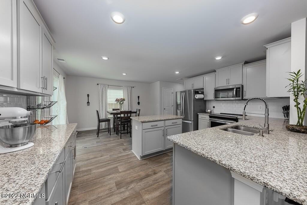 416 Isabelle St - Photo 6 of 16