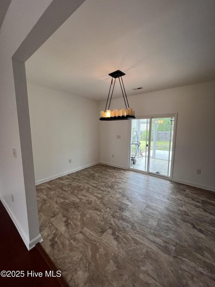 608 Cheltenham Dr - Photo 6 of 50