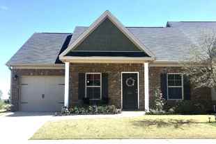 943 Erika Ln - Photo 1 of 1