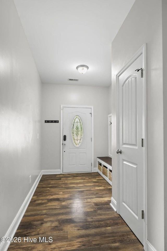 144 Backfield Pl - Photo 5 of 30