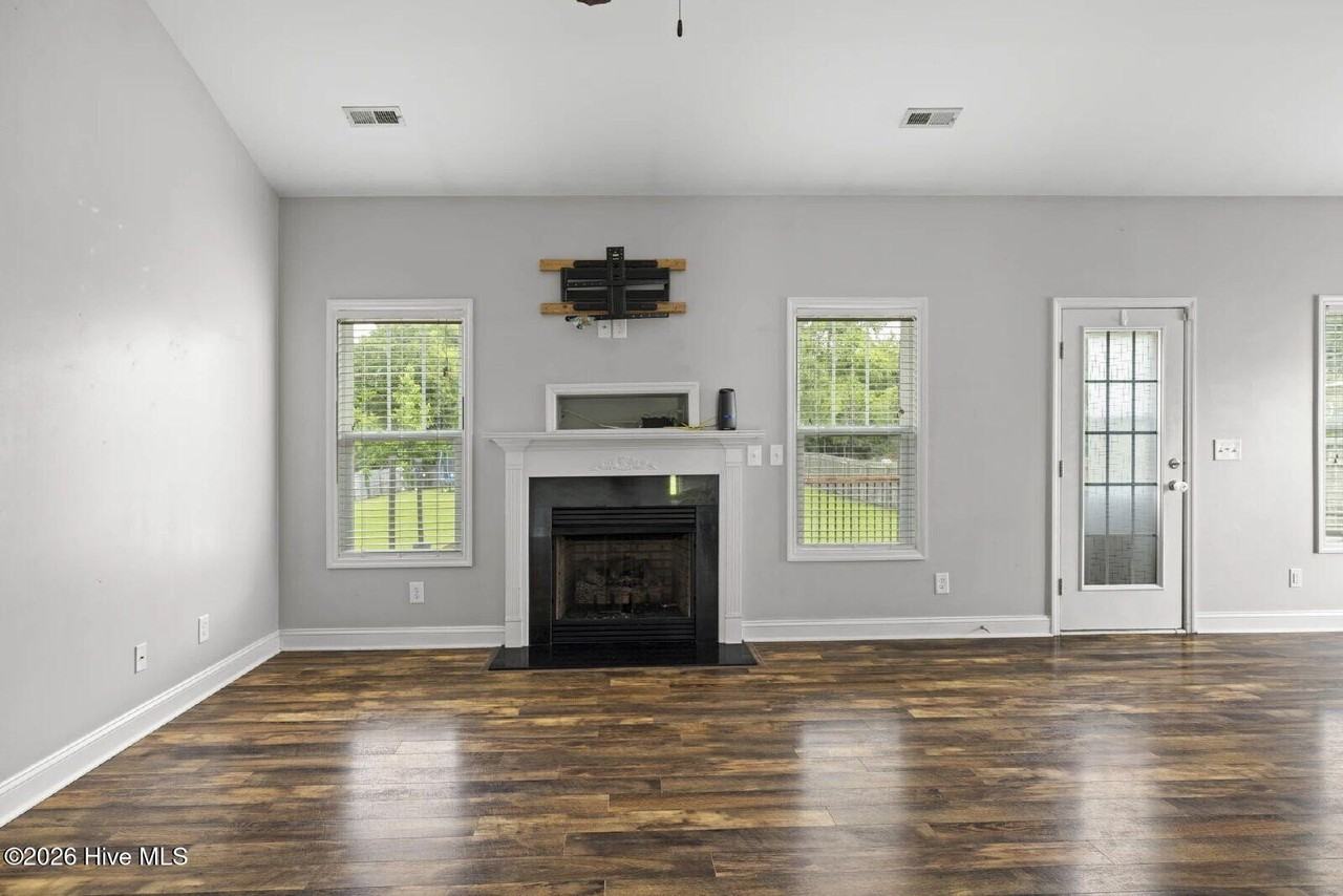 144 Backfield Pl - Photo 6 of 30