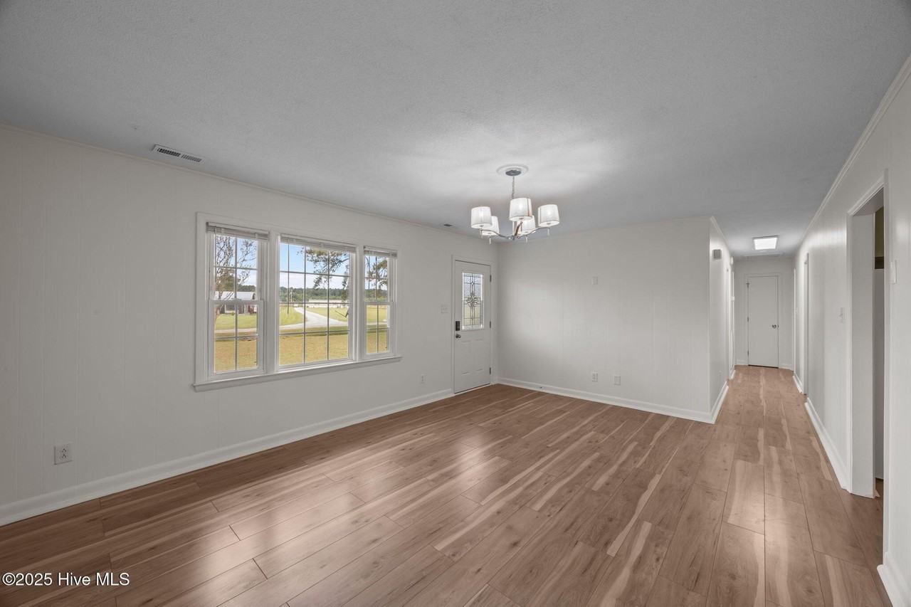 74 Cedar Rd - Photo 6 of 26