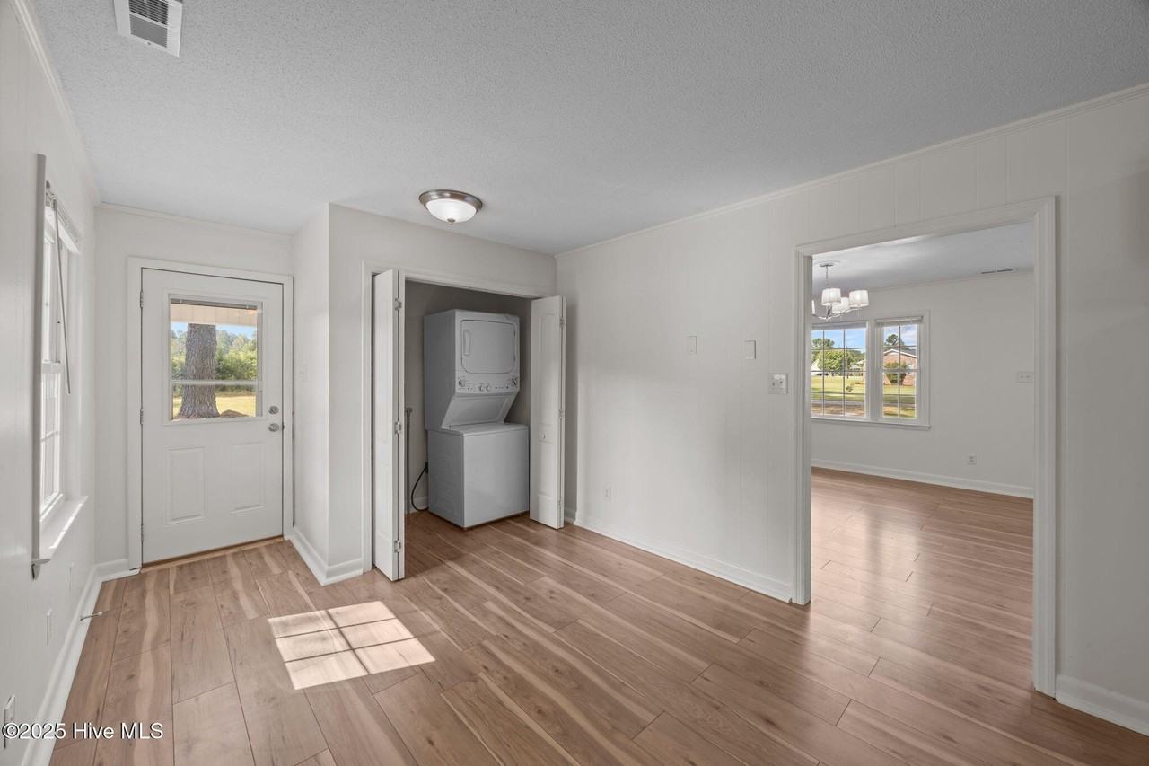 74 Cedar Rd - Photo 7 of 26