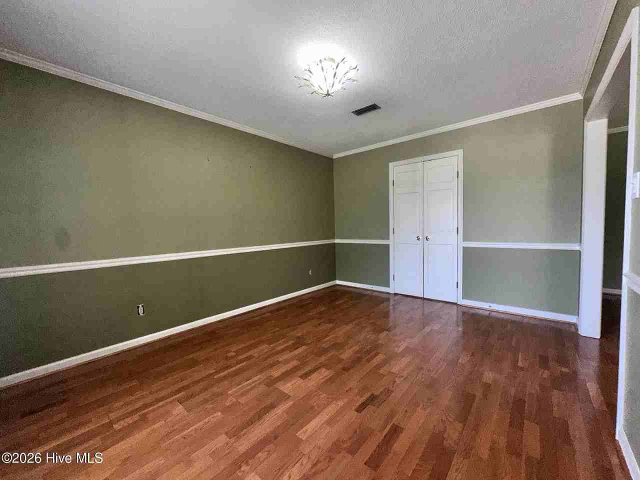 4497 Amanda Ln - Photo 7 of 41