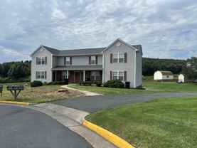 210 Weeping Willow Ln #C - Photo 1 of 1