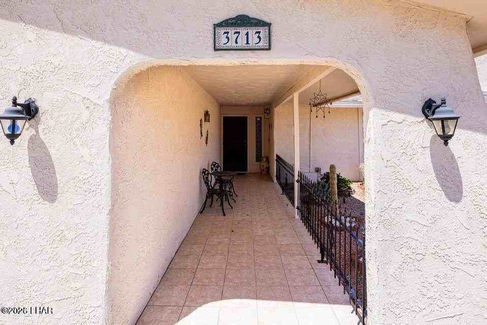 3713 Mission Dr S - Photo 2 of 40