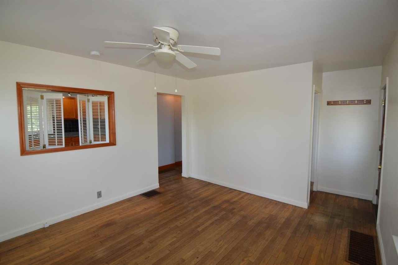 1460 Greendale Rd - Photo 2 of 19