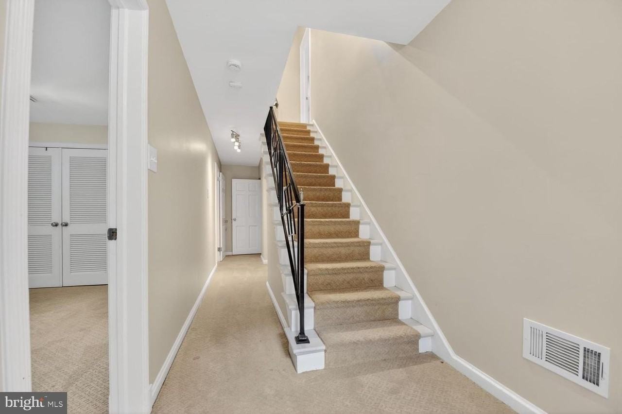 3018 New Mexico Ave Nw - Photo 5 of 14