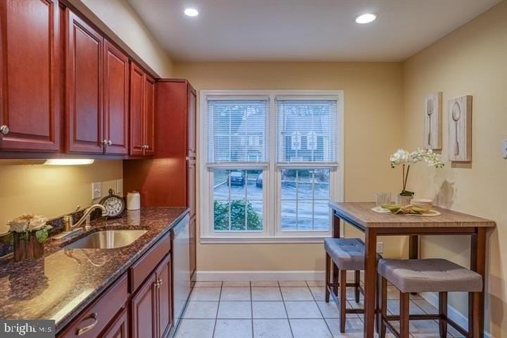 807 Stockbridge Dr - Photo 5 of 17