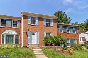 featured image of 6332 Teakwood Ct