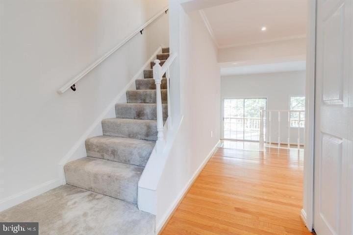 6332 Teakwood Ct - Photo 3 of 29