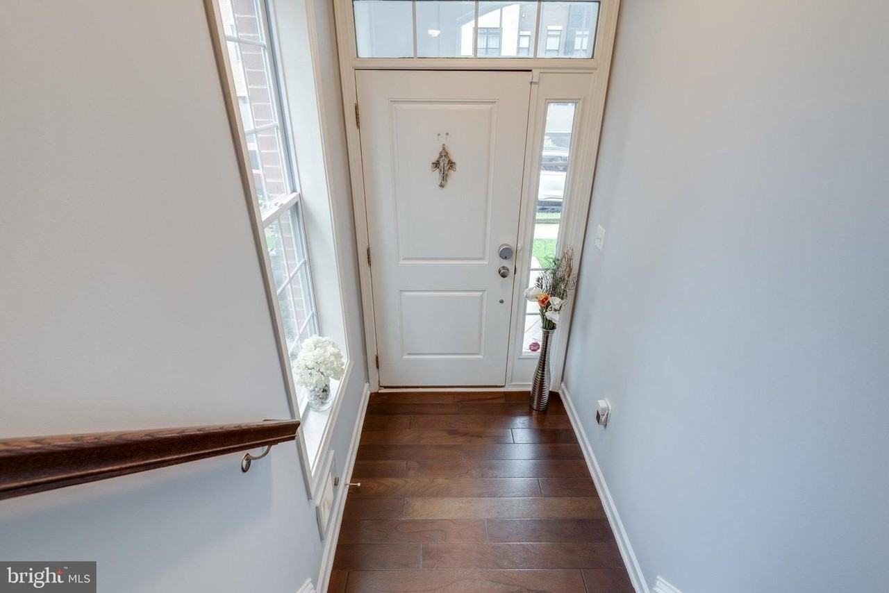 23564 Buckland Farm Ter - Photo 5 of 42