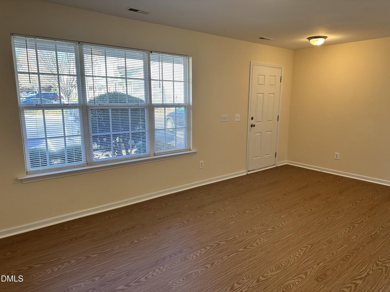7852 Averette Field Dr - Photo 4 of 31