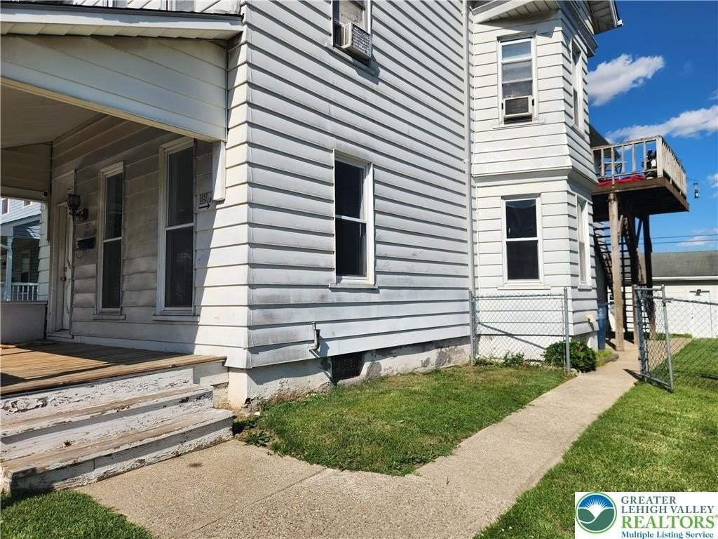 2347 Washington Ave #1