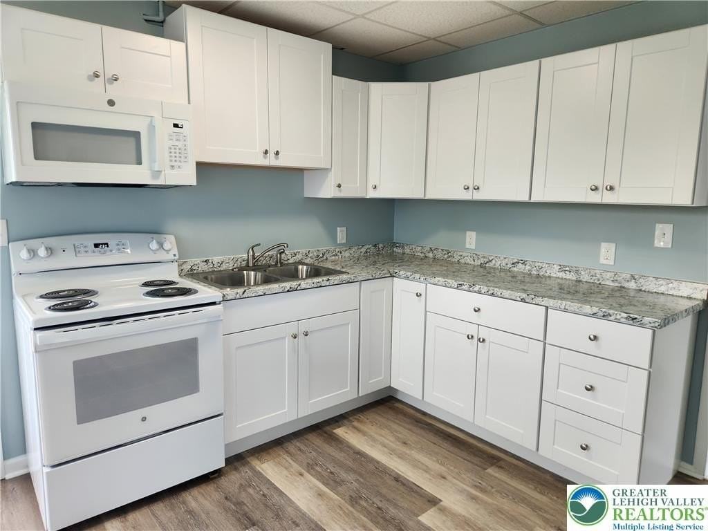 2347 Washington Ave #1 - Photo 3 of 9