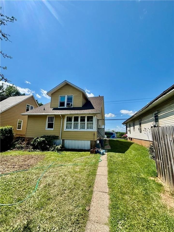 2960 William Penn Hwy - Photo 2 of 11