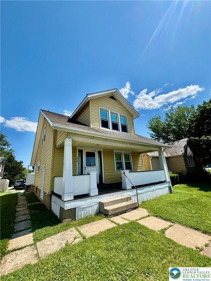 2960 William Penn Hwy - Photo 3 of 11