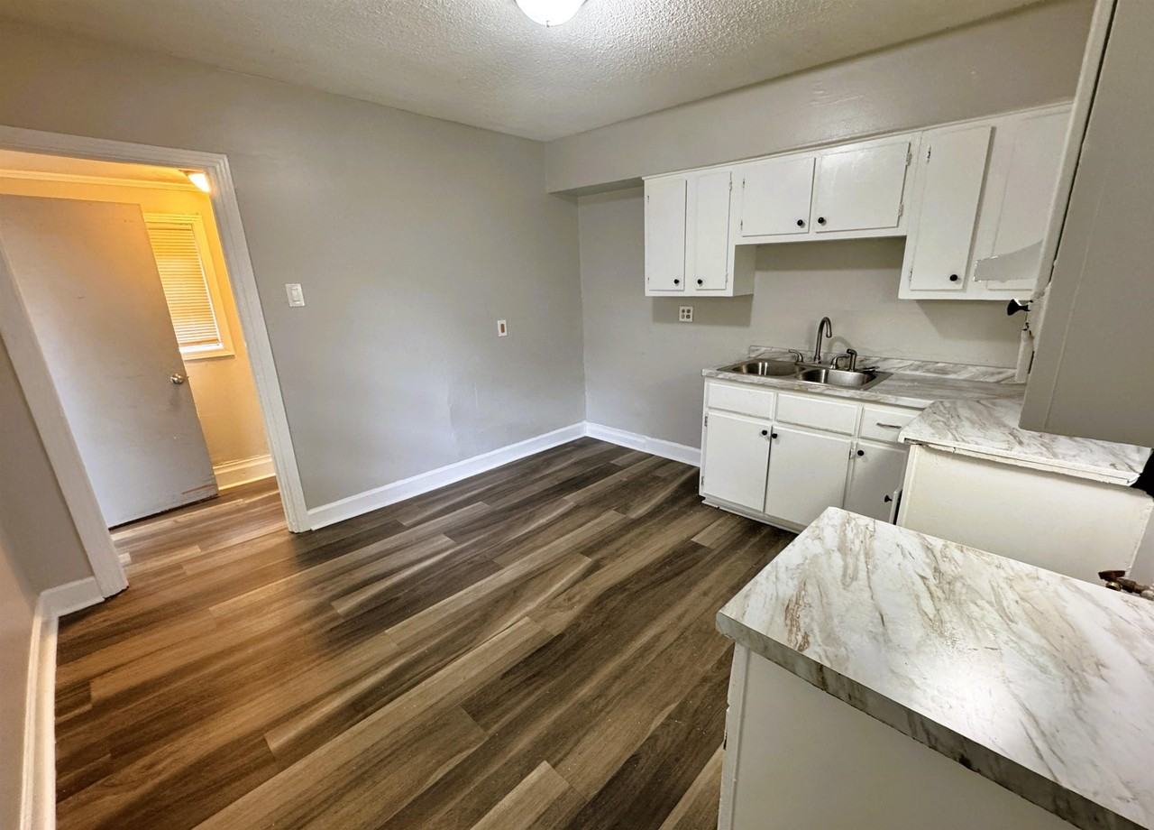 1644 Russwood Rd - Photo 6 of 16