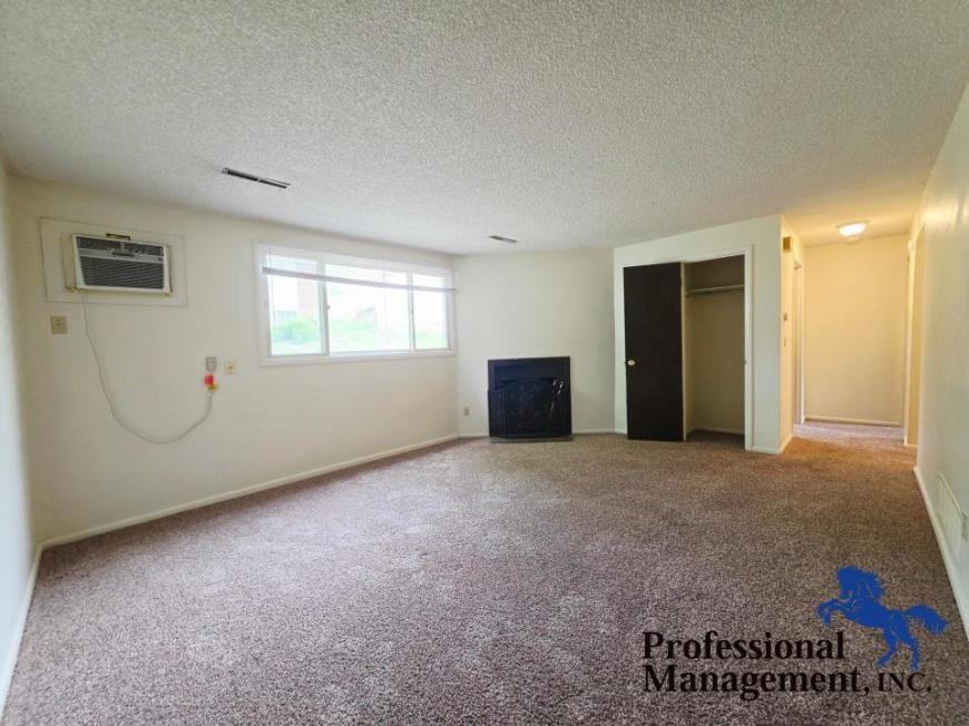 809 N 16th St - Photo 2 of 6