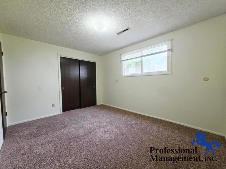 809 N 16th St - Photo 5 of 6