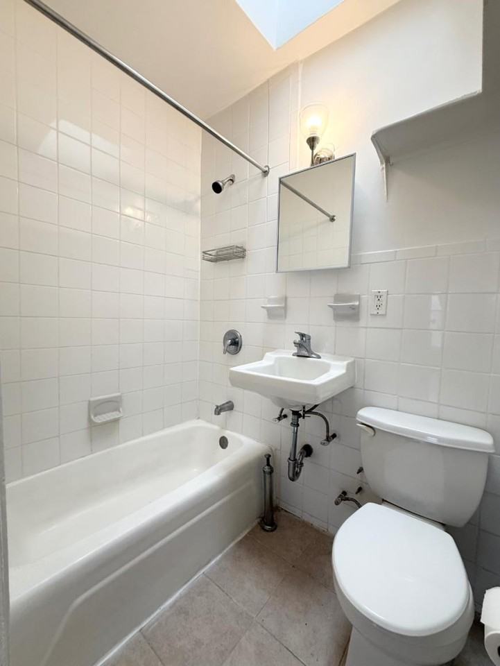 540 Pacific St - Photo 6 of 7