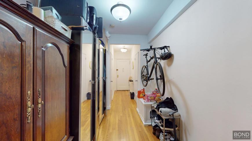 163 W 17th St - Photo 6 of 8